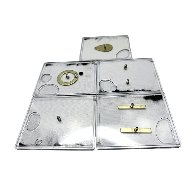 Esperimento scientifico dello strumento del laboratorio di fisica della scuola e kit didattico dimostratore della linea di campo elettrico dell'elettromagnetismo fisico