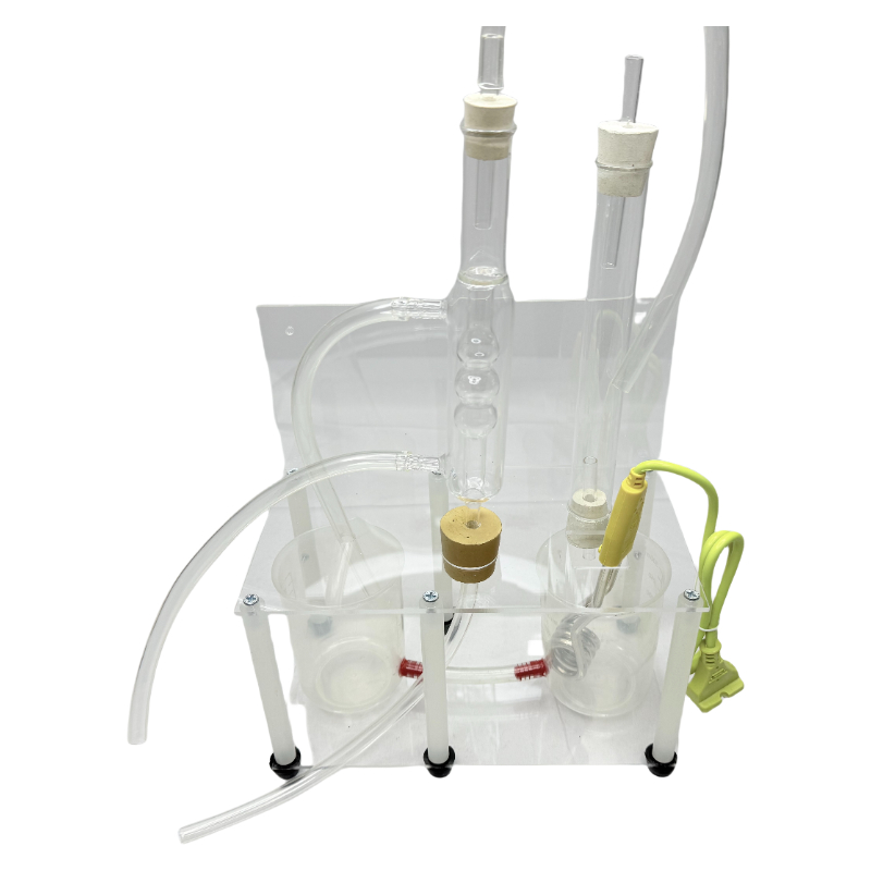 Attrezzature per la produzione di acqua distillata